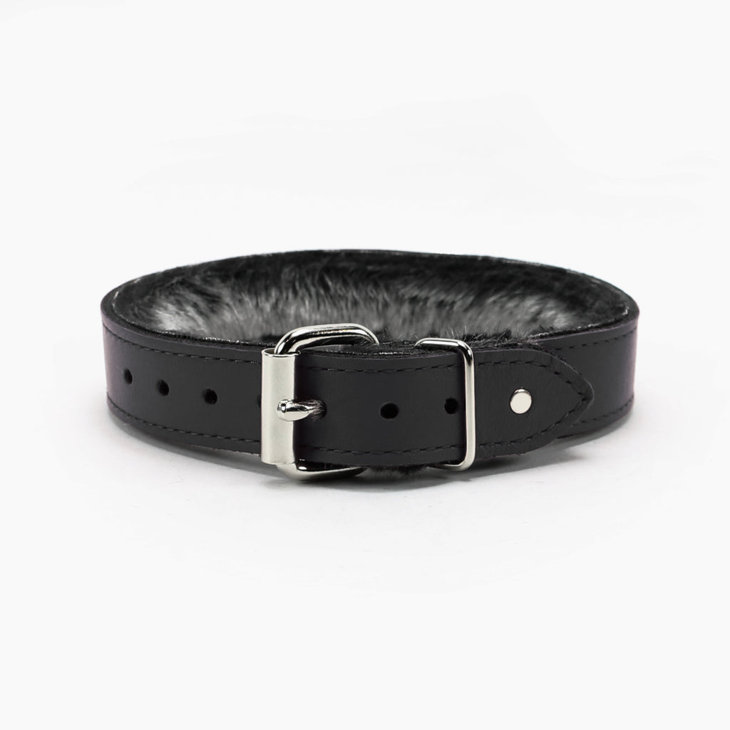 Kaytlyn Leather Collar with Chinchilla Fur – Luxury BDSM Gear | Kaytlyn Collection